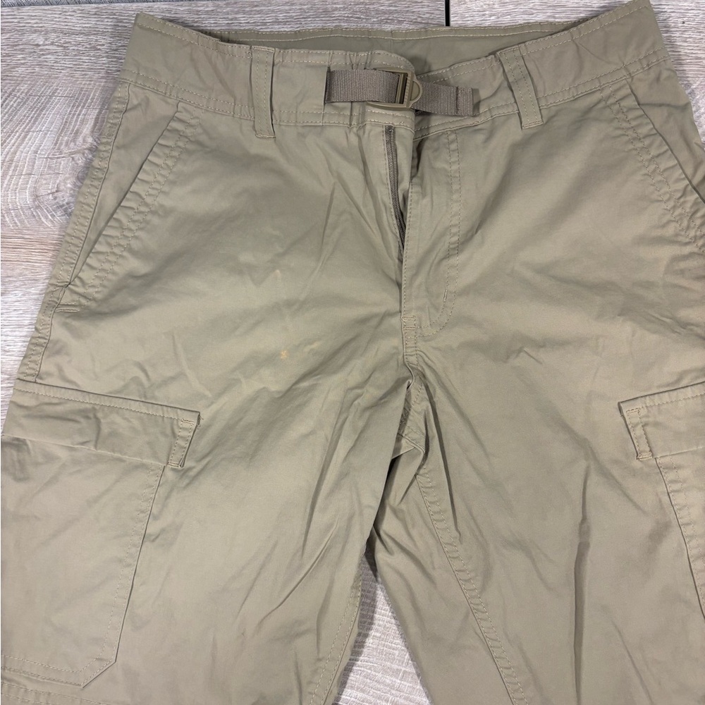 ZeroXposur Men's Cargo Shorts in Khaki